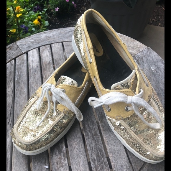 🎈3/$25🎈Maui Island yellow sequins loafers - Picture 1 of 7